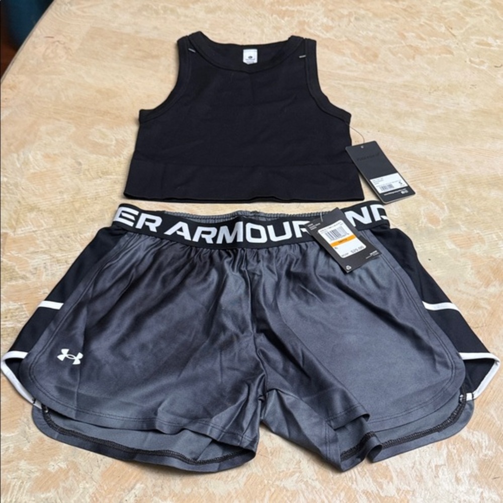 Under Armour 🏃‍♀️ Athletic Shorts with Free top